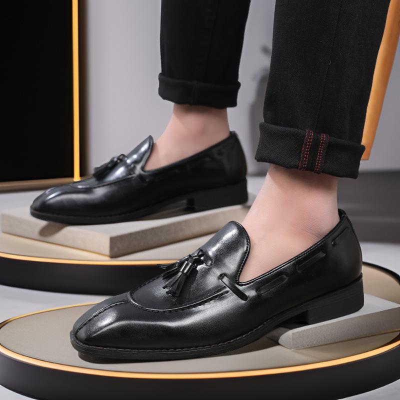 British Loafer Doudou Shoes Business Casual Breathable Leather Shoes Men's Young Tassel Small Leather Shoes Factory