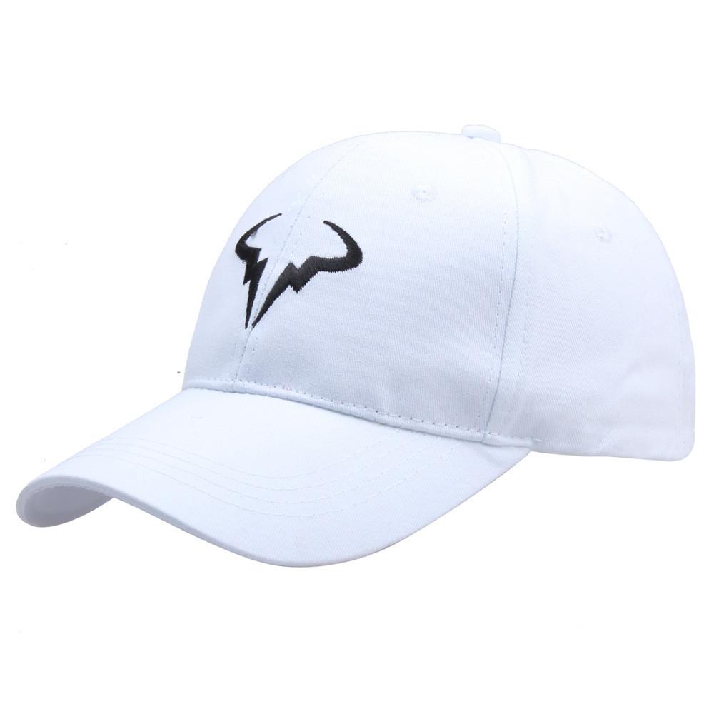

Classic Baseball Cap With Adjustable Fit For Men And Women Spring Summer Autumn Winter