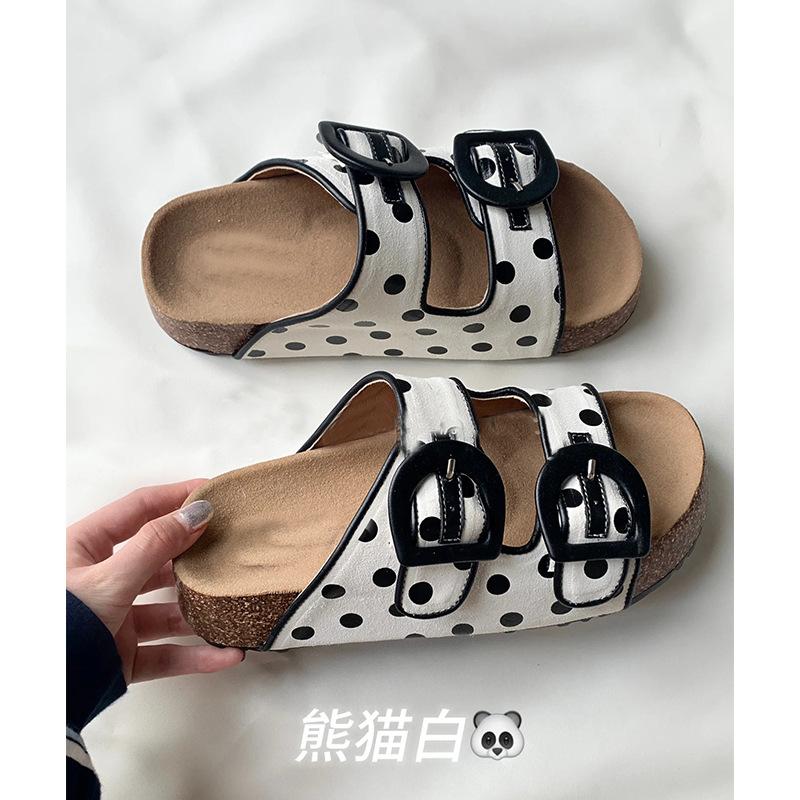 Flower girl~ thick-soled heightening one-word slippers for women's summer wear casual sandals new beach shoes