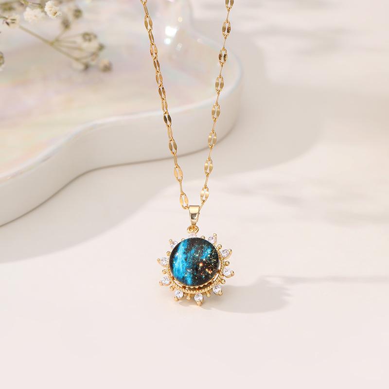 Titanium Steel Non-fading Necklace - European & American Style, Light Luxury, Versatile Korean Fashion, Perfect for Women and Girlfriend Gifts.