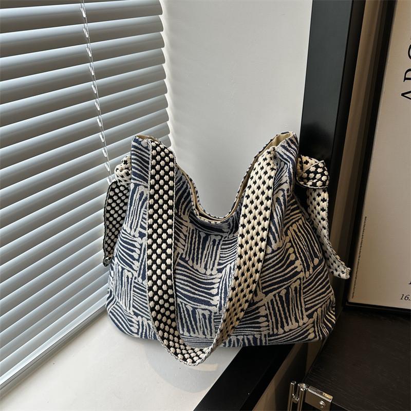 Elegant Khaki Tote Bag For Women With Soft Fabric Ideal For Street Style And Daily Outings