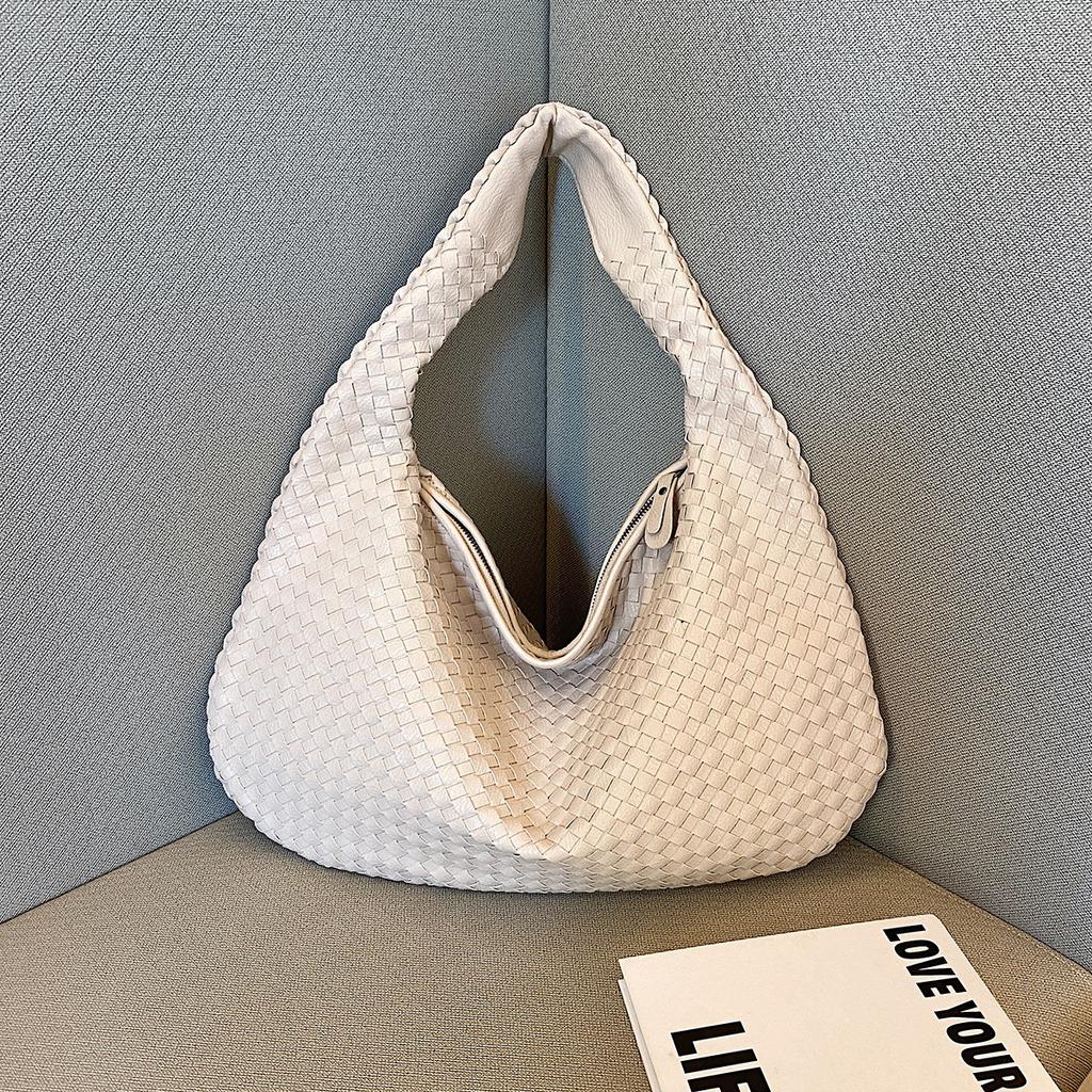 French Style Underarm Bag, New High-end Woven Bag, Shoulder Handbag, Women's Atmospheric Versatile Commuter Bag
