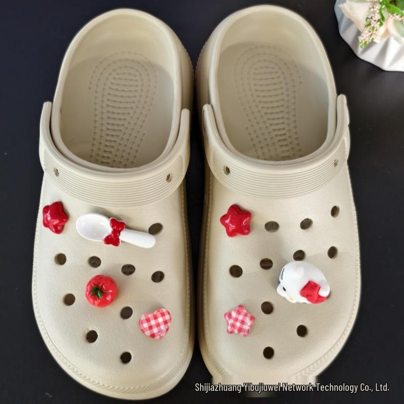 Luksusowy zestaw akcesoriów Crocs z motywem kotka: Zdejmowane ozdobne klamry do sandałów dla dziewczynek