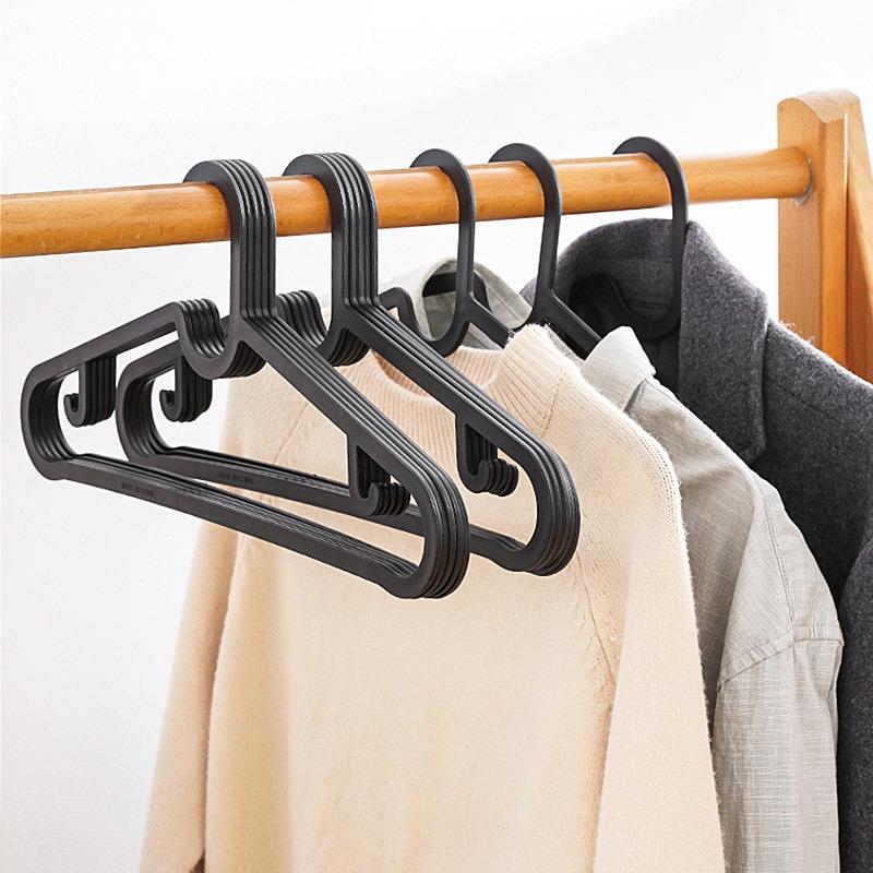 Household plastic hangers with hooks, space-saving, thickened and reinforced, non-marking pants and clothes hanger