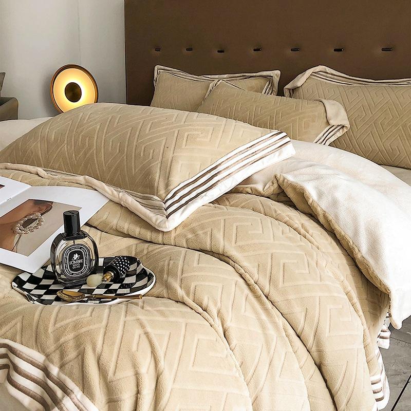 Kategoria zimowa A Mąka Mleczna Zestaw czterech sztuk Wysokiej klasy dwustronna mąka zagęszczony kołnierz Coral Mąka Kołdra Okładka