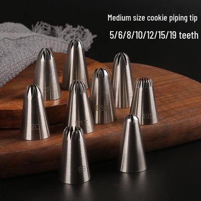 304 Stainless Steel 8-Tooth Cookie Piping Bag Set for Ice Cream, Melted Bean, and Cake Decorating.