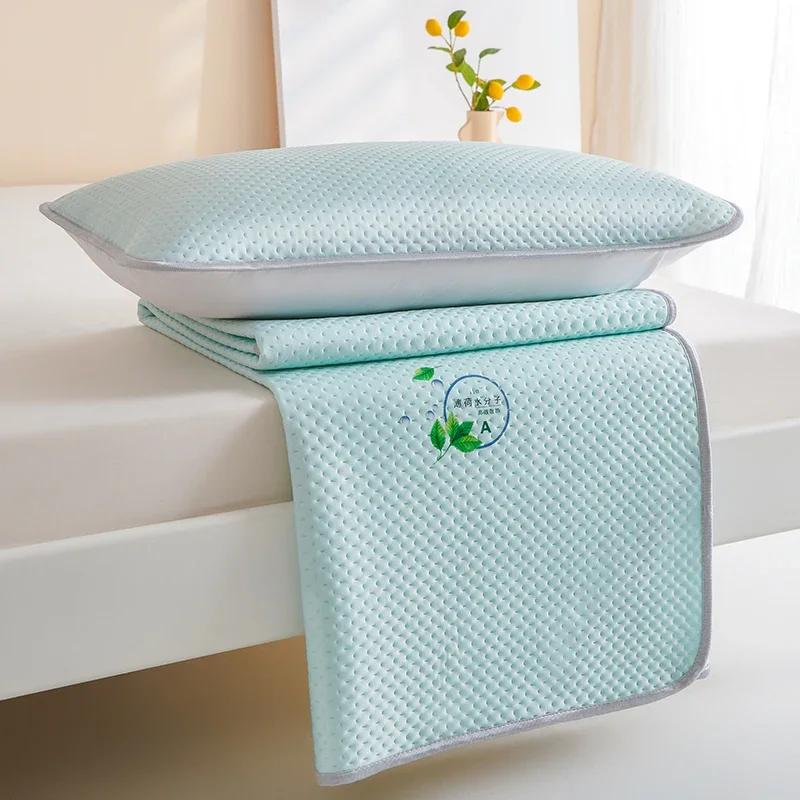 Kühles Gefühl Seide Minze Wassermolekül Kühlmatte Sommer Kühl Bettbezug Antibakteriell Atmungsaktiv Spannbettlaken(Mit Kissenbezug)