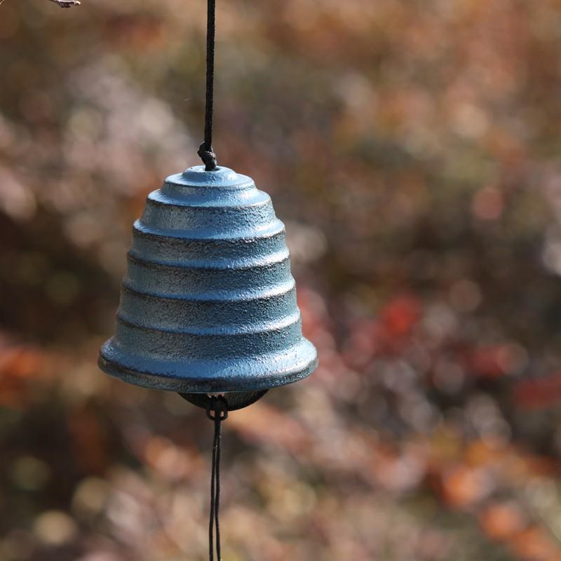 Asian Style Cast Iron Wind Chime: Retro Outdoor Balcony or Camping Ornament Bell