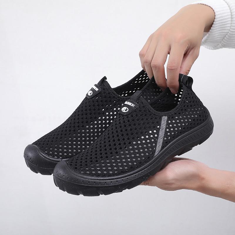 

25 new summer old Beijing men s mesh shoes hollow mesh casual shoes breathable dad shoes sports non-slip walking shoes 44