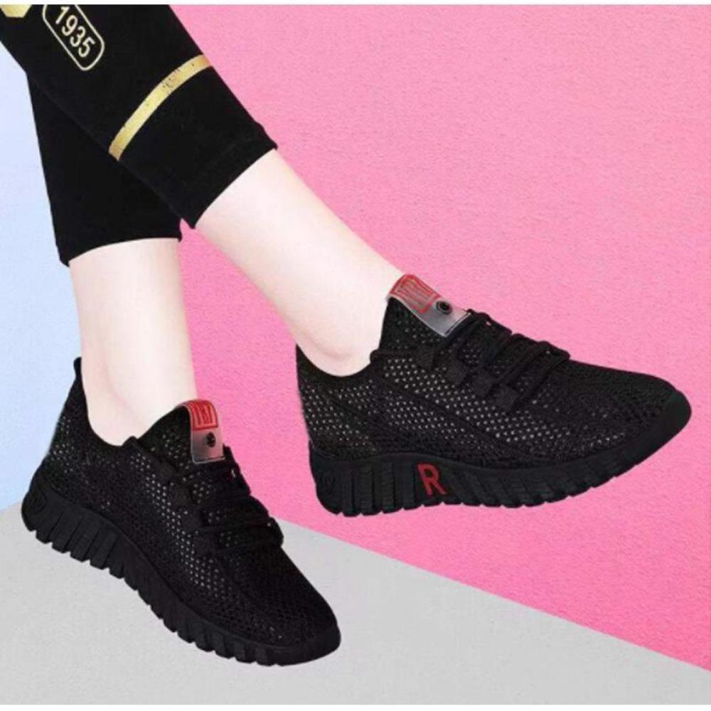 Chaussures en tissu chaussures de marche pour femmes fond souple antidérapant maman baskets chaussures en filet respirant mode chaussures simples décontractées