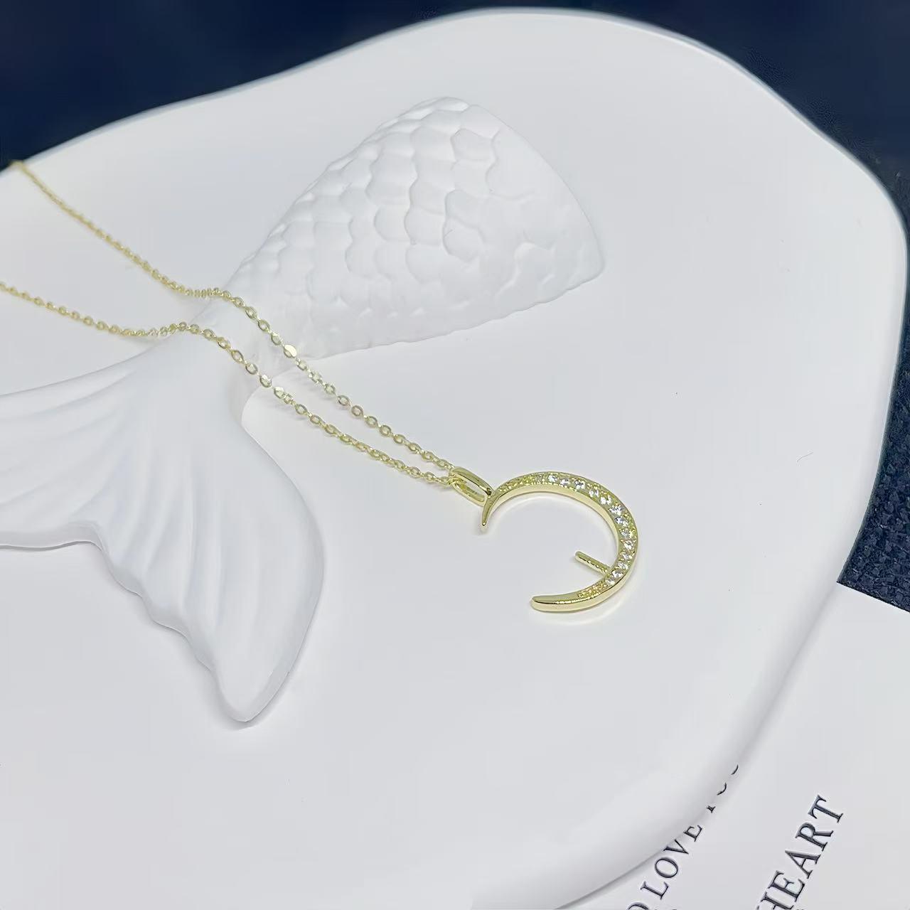 Copper Plated 18K Gold Crescent Moon Zircon Pearl Holder Necklace Pendant