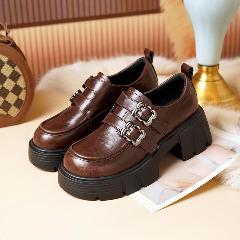 

Yuexinwang leather flat for Huizhou women s shoes Su Yinyin same small leather shoes brown versatile round head platform loafers 40 коричневий