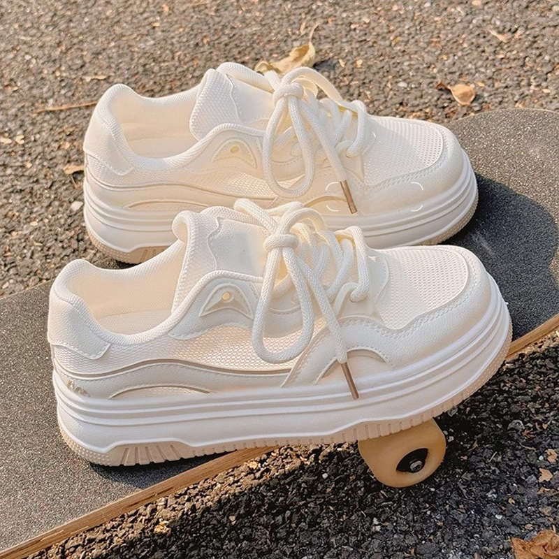 Summer Women's Shoes Women's New Breathable Mesh Shoes Versatile Niche Bread Shoes Platform Sports Board Shoes