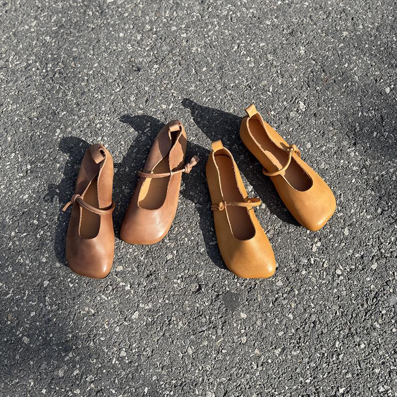 Johnature Spring Autumn Retro Button Shallow Soft Sole Flats Casual Round Toe Loafers Women Genuine Leather Shoes