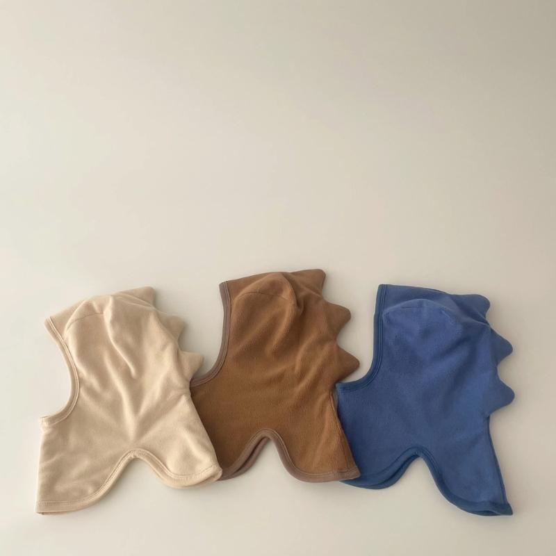 Atmungsaktive Kinder Dinosaurier Mütze Winddichte Kleinkind Ohrenklappenmütze mit integriertem Schal Perfekt für Outdoor-Aktivitäten Geschenk