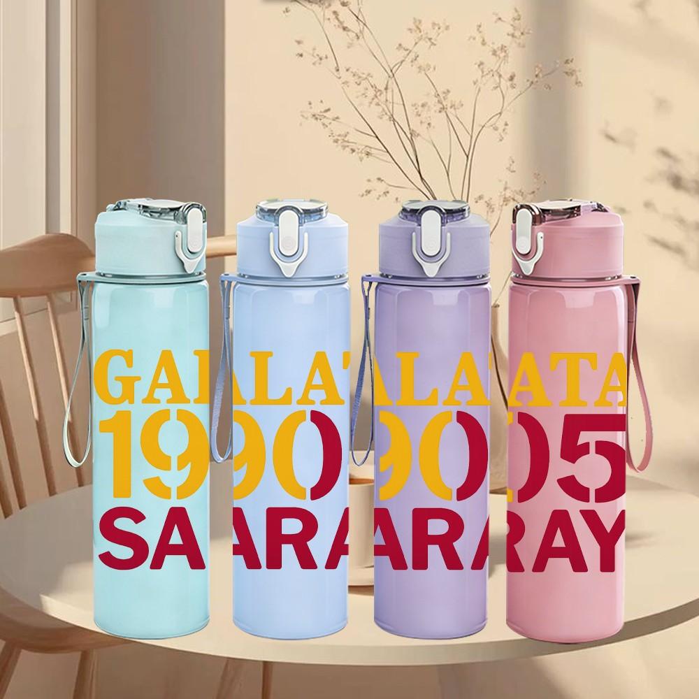 1PC Galata 1905 Saray Text Pattern 750ml Color Plastic Sports Water Bottle Leakproof Flip Straw Lid Suitable for Sports Office Home Use