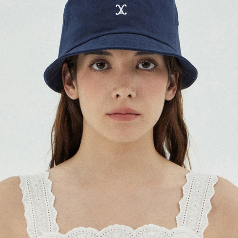 

VARZAR VA Панама с изогнутым логотипом и коротким козырьком, темно-синяя FREE