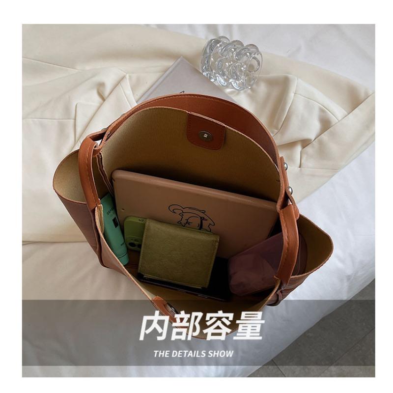 Simple and Fashionable Retro Women's Bags, New Large-capacity Shoulder Bags, Underarm Bags, Textured Bucket Bags.