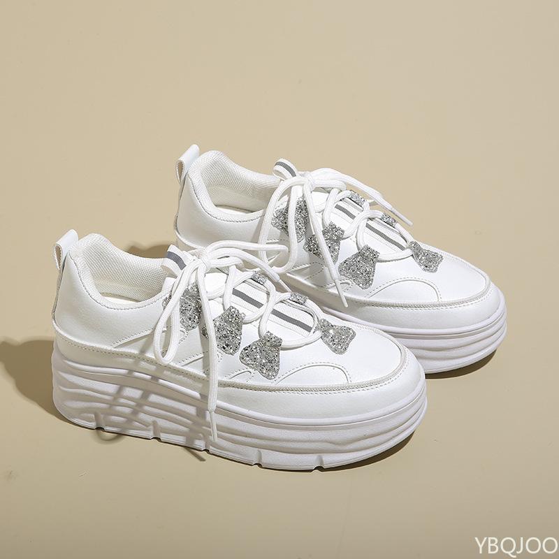 

New women s leisure comfortable sports shoes fashionable versatile round toe lace up women shoes Lightweight breathable sneakers 35 белый