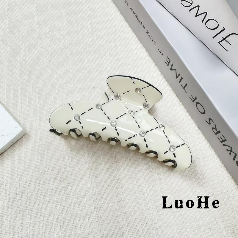 

Korean Pearl Acetate Argyle Hairpin - Chic Textured Luxury Shark Clip