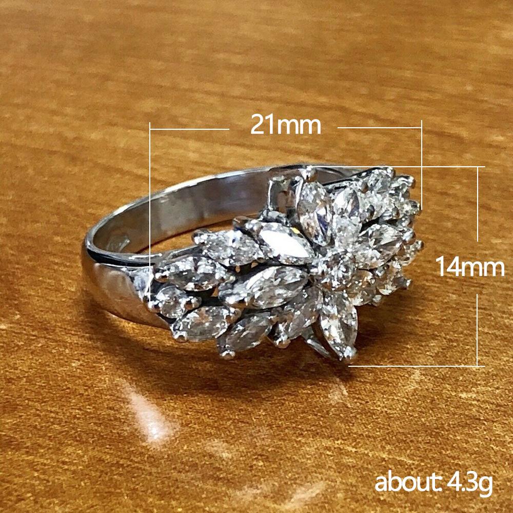Anéis de Flor de Cristal Românticos Huitan para Mulheres Cheios de Zircônia Cintilante Cerimônia de Casamento Festa Anel de Senhora Acessórios Elegantes Joias da Moda