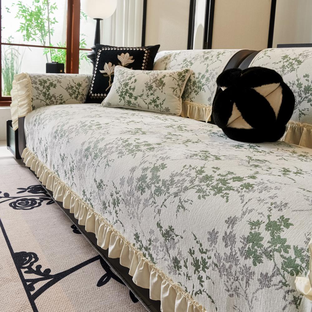 

French Chenille Sofa Cushion Is Universal In All Seasons New High-End Skirt Retro Non-Slip Cover Cloth 70*70cm зелёный