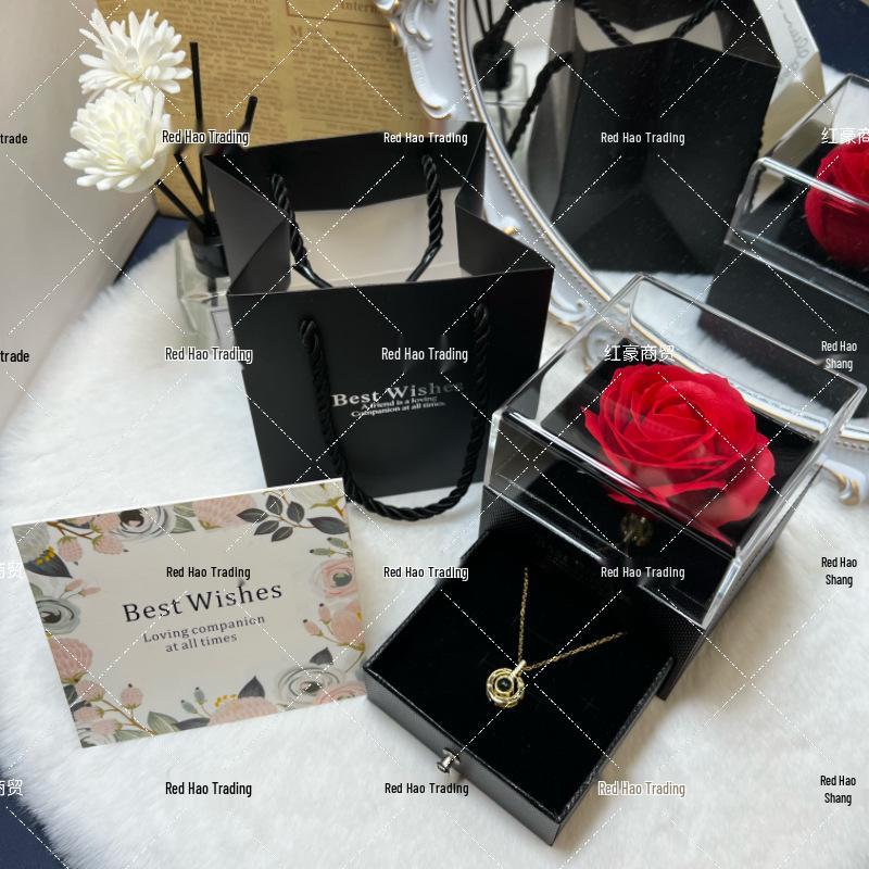 Κουτί Δώρου σε Σχήμα Καρδιάς με Τριαντάφυλλο & Κολιέ: Σετ Αποξηραμένων Λουλουδιών για την Ημέρα του Αγίου Βαλεντίνου & την Ημέρα της Μητέρας