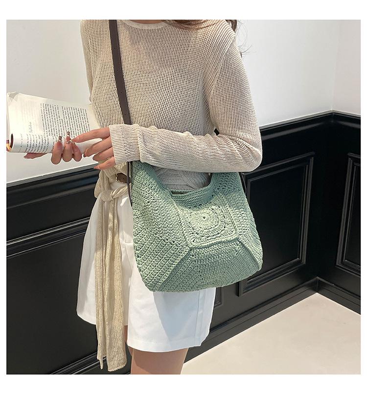 Stylish Large-Capacity Woven Beach Bag - Versatile Fashion and Daily Commute Underarm Accessory