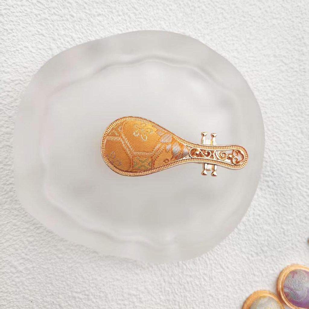 Handgefertigte chinesische bestickte Haarnadel - Brokat-Entenschnabel-Klammer