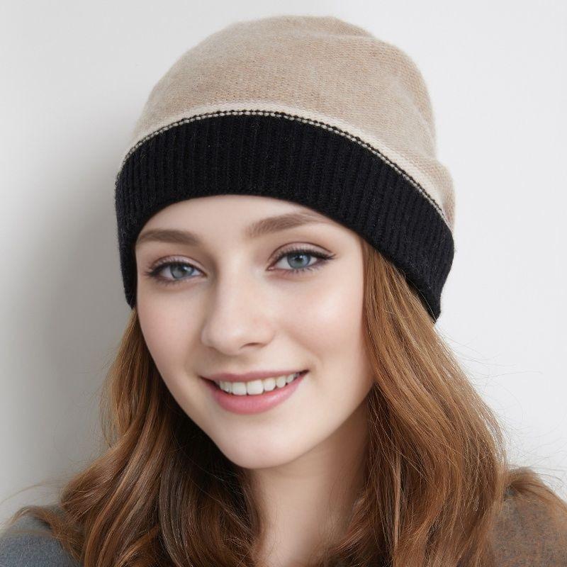 Inverno Cashmere Protezione Orecchie Caldo Cappello Lavorato a Maglia Colore a Contrasto Cappello a Pompon da Donna