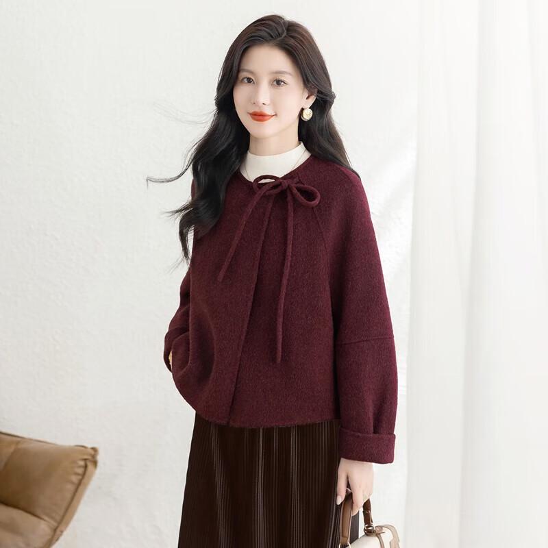 

Женское короткое двустороннее пальто из 100% шерсти с круглым вырезом и поясом S