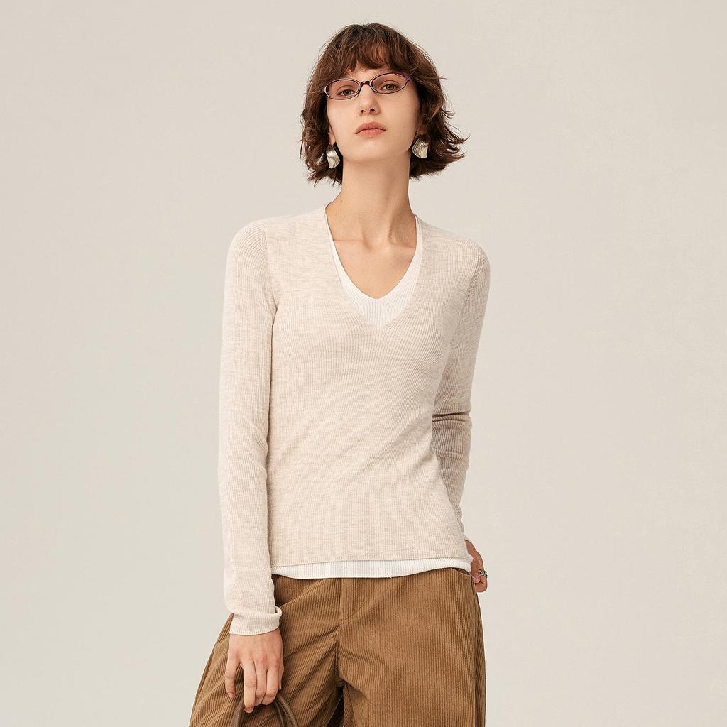 Women's 100% Wool V-Neck Slim Fit Sweater, Long Sleeve Knit Pullover