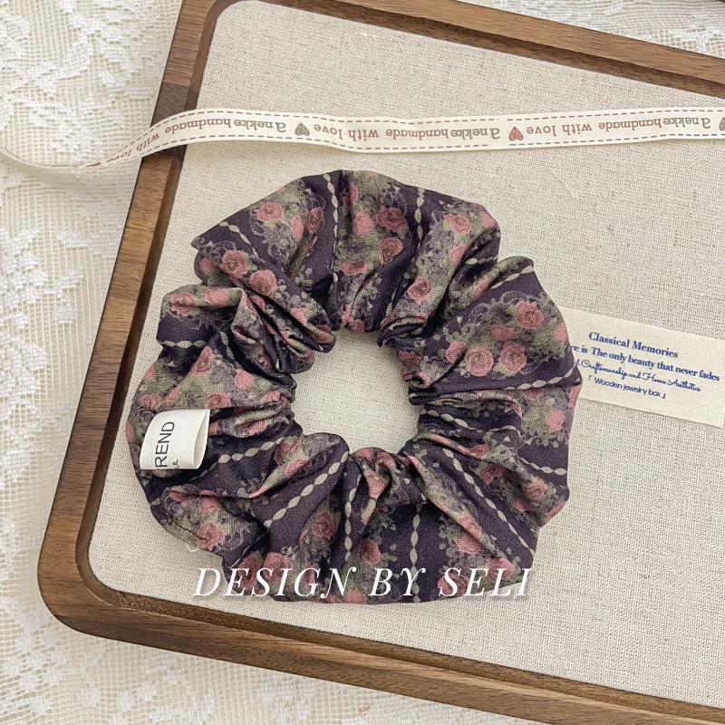 Elegant French Retro Floral Black Hair Tie for Women