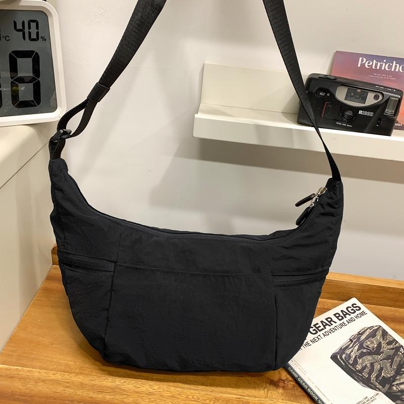 Lightweight Messenger Bag Nylon Bag Student Commuter Mobile Phone Bag Couple Bag