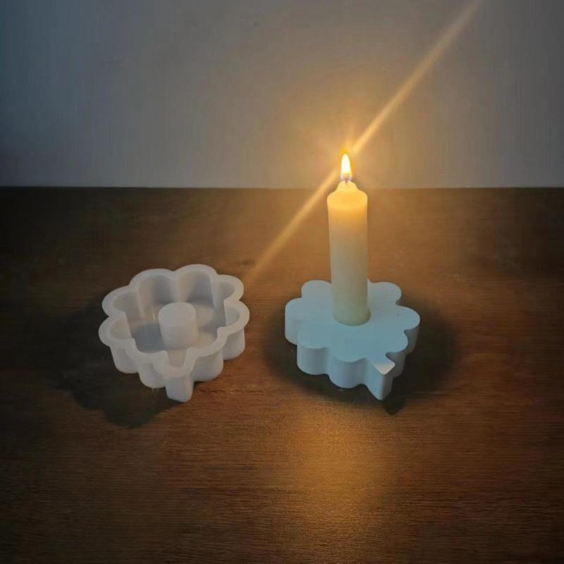 Four Leaf Clovers Candle Holder Silicone Molds Candlesticks Resins Molds DIY Castings Moulds for Candle Holder