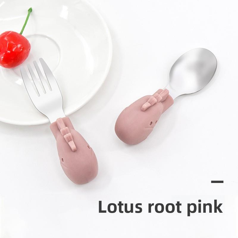 

Детская тренировочная вилка-ложка с короткой ручкой и ручкой в виде оленя 1 pair of fork and spoon розовый