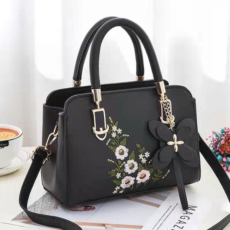 Bag Female 2024 Fashion Versatile Korean Single Shoulder Crossbody Handbag Ms. Mother Bag Embroidery Large Capacity Bag