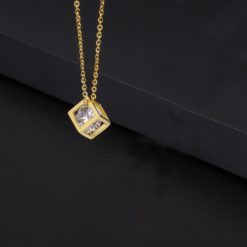 Korean Zircon Crystal Hollow Square Necklace for Women Stainless Steel Square Pendant Necklace Fashion Clavicle Chain Jewelry