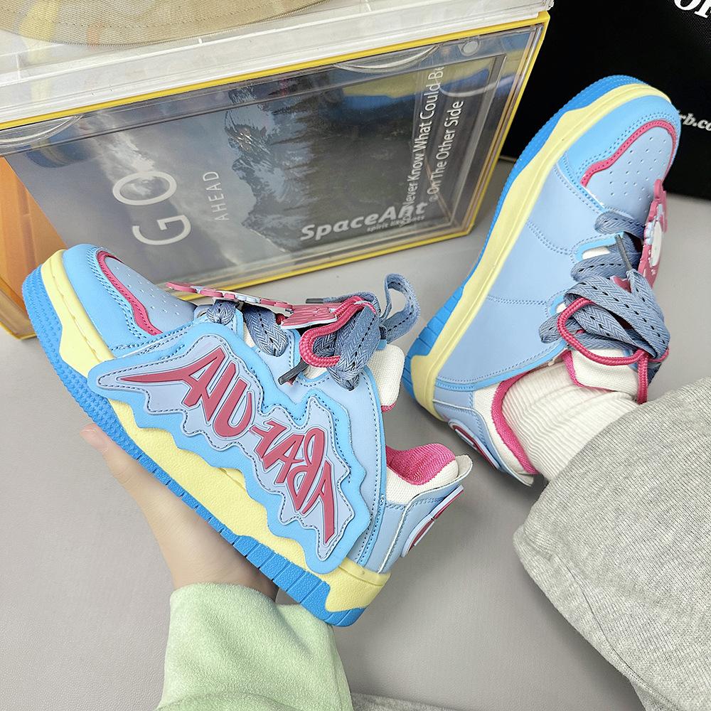 Skateboard Shoes Women's Spring New Versatile Ins Super Fire Gray Shoes Couple Lightweight Platform Bread Women's Shoes