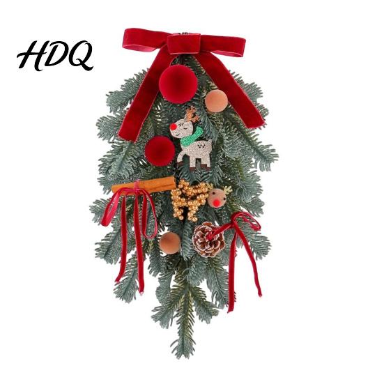 Natural Look Door Decoration Christmas Artificial Garland with Pinecones Cinnamon And Red Bows Decorative Wreath Hanging Rustic Pinecone Pendants for