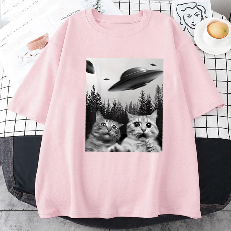 NEW BEST TO BUY Funny Duo Cats Selfie with UFOs Cat Lover Gift T-Shirt Summer Short Sleeve Fashion Cartoon Hip Hop Tees for Men