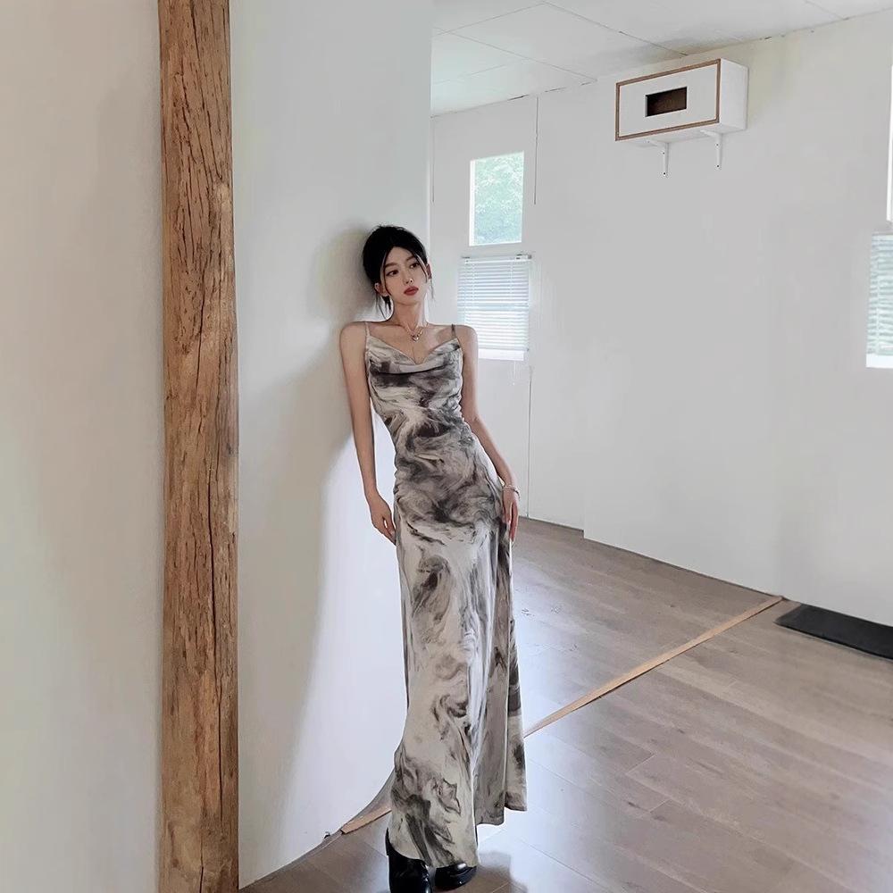 Coffee Break French Suspender Dress Children's Summer 2026 Waist Backless High-end Oil Painting Temperament Vacation Dress