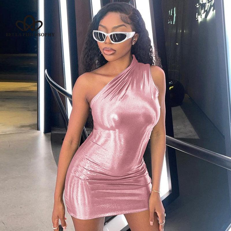 encaje vestido rosa hombros descubiertos