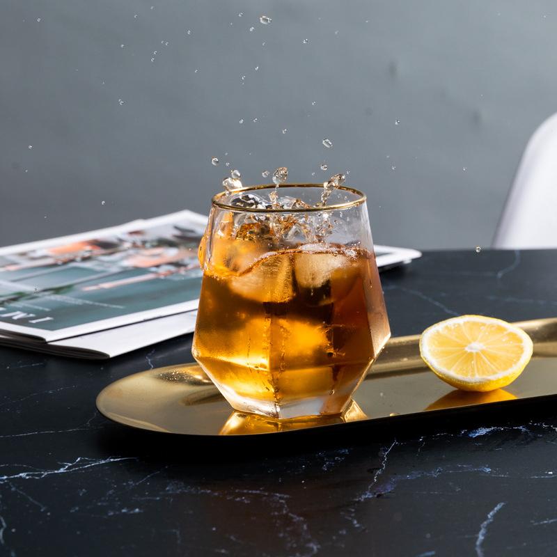 Evropský styl Šestihranná plastová šestihranná pro domácnost Průhledná sklenice na whisky Šestihranná sklenice na zahraniční víno