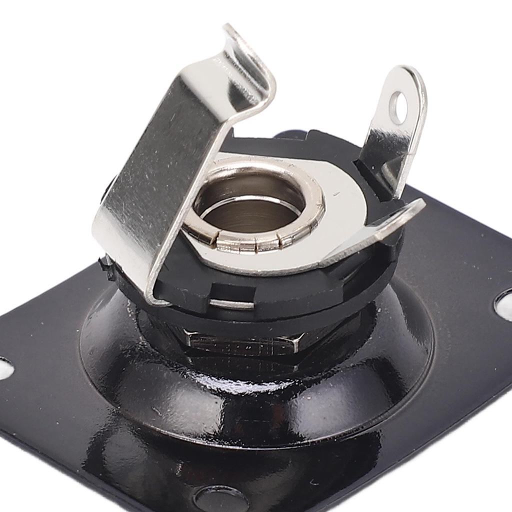 A compact and portable guitar output jack plate suitable for electric guitars such as Zerodis and Includes 4 screws Telecaster. (black).