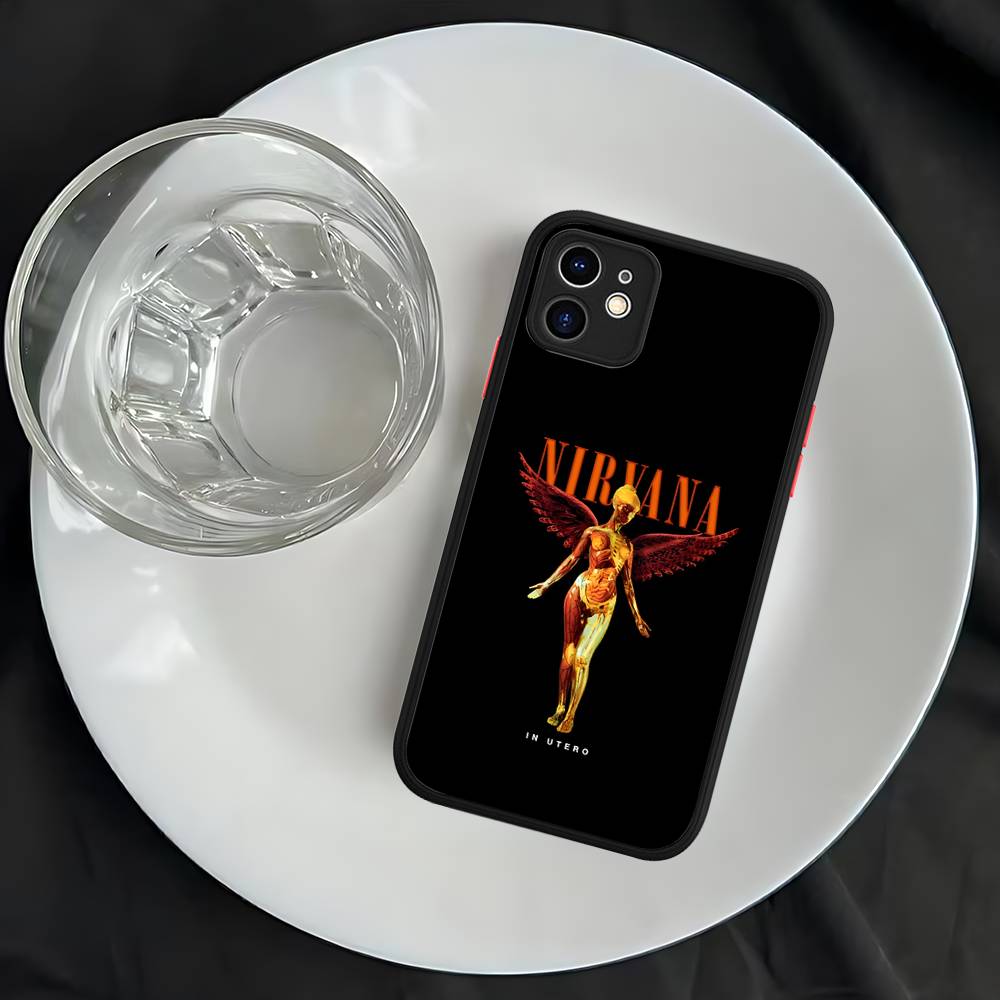 N-Nirvanaes Rock Band For IPhone 16 15 14 11 12 13 Pro Max Plus X XS MAX Matte Soft Back Phone Cover Case