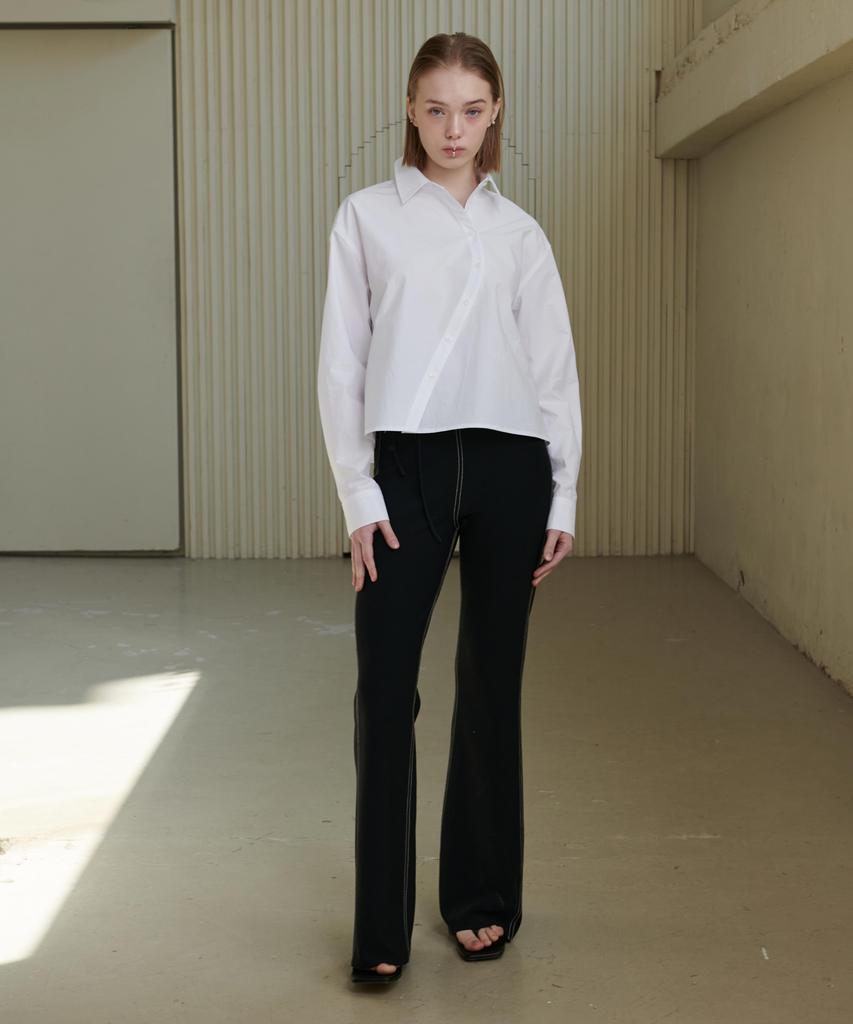 Eonmyuteu Stitch Detail Flared Pants_Black