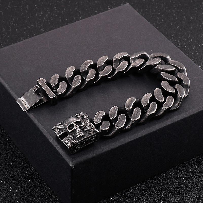 Personalized Men's Titanium Cuban Chain Skull Bracelet