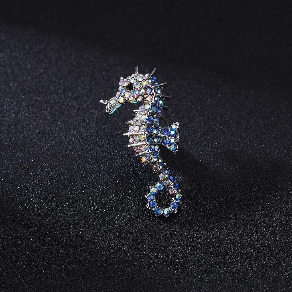 Rinhoo Sparkling Rhinestone Seahorse Brooches Fashion Cute Sea Animal Brooch Pins for Kids Women 3 Color Available Badge Jewelry