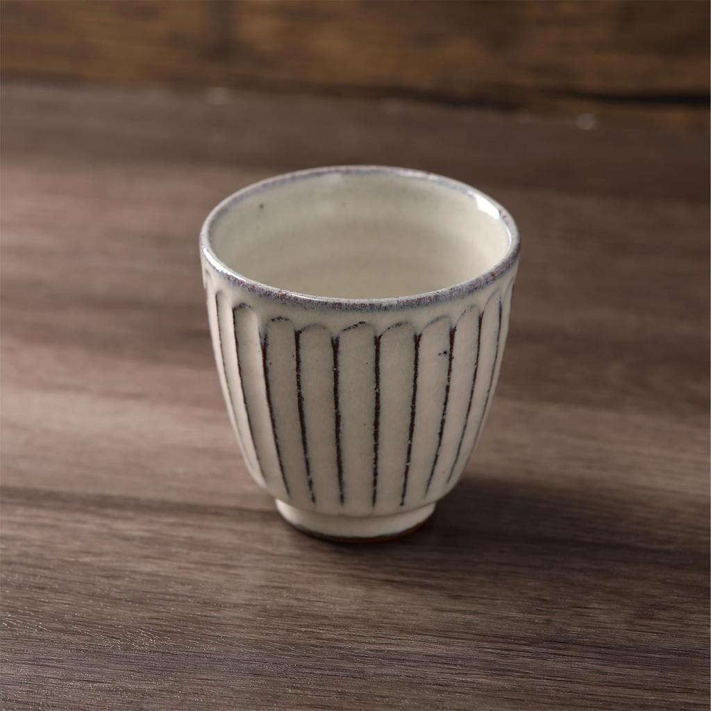 Marui Seito Shigaraki Ware Hechimon Teetasse mit weißer Glasur, ca. 8,5 cm Durchmesser x 8,5 cm Höhe, Hergestellt in Japan, Keramik, MR-3-3506